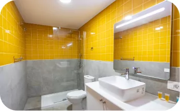 Casanova Coliving Bathroom in Gran Canaria repeople